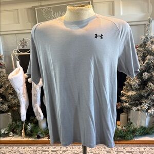 Under Armour Men's Light Gray Short Sleeve Tee